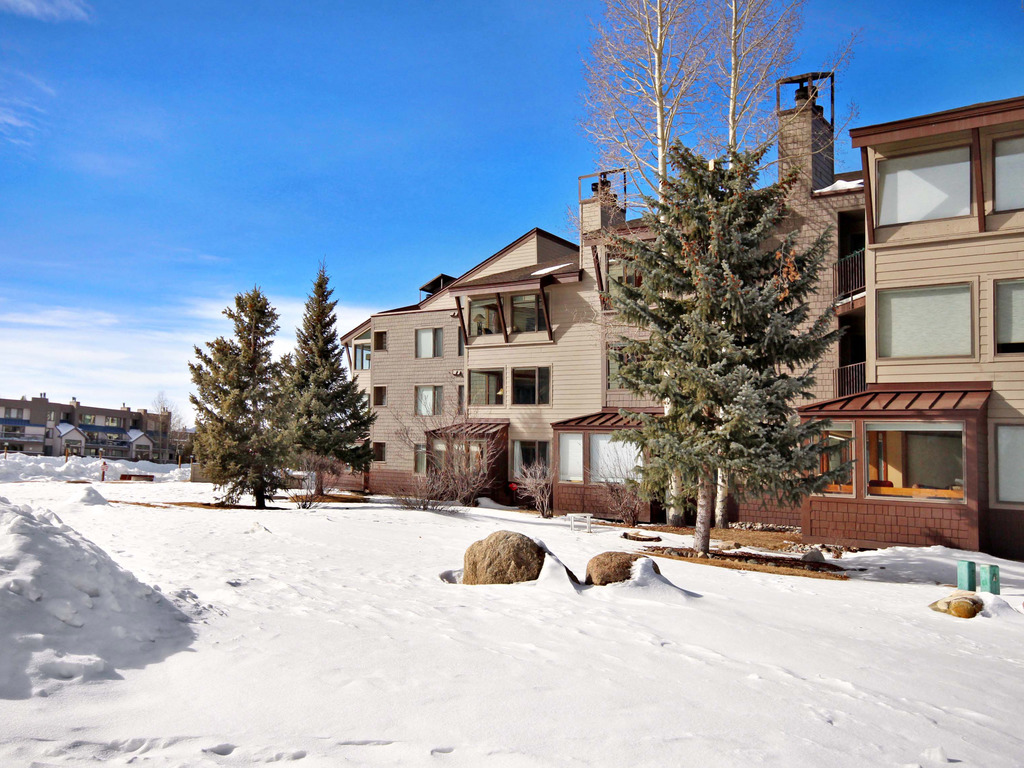 1710 the Willows Vacation Rental in Keystone - RedAwning