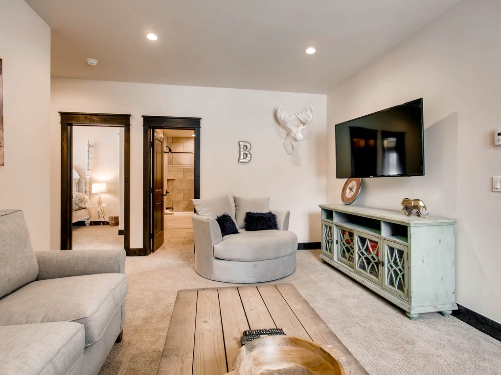 Perfect Location~Steps 2 Main Village~River Run Townhome R42 Vacation Rental in Keystone - RedAwning