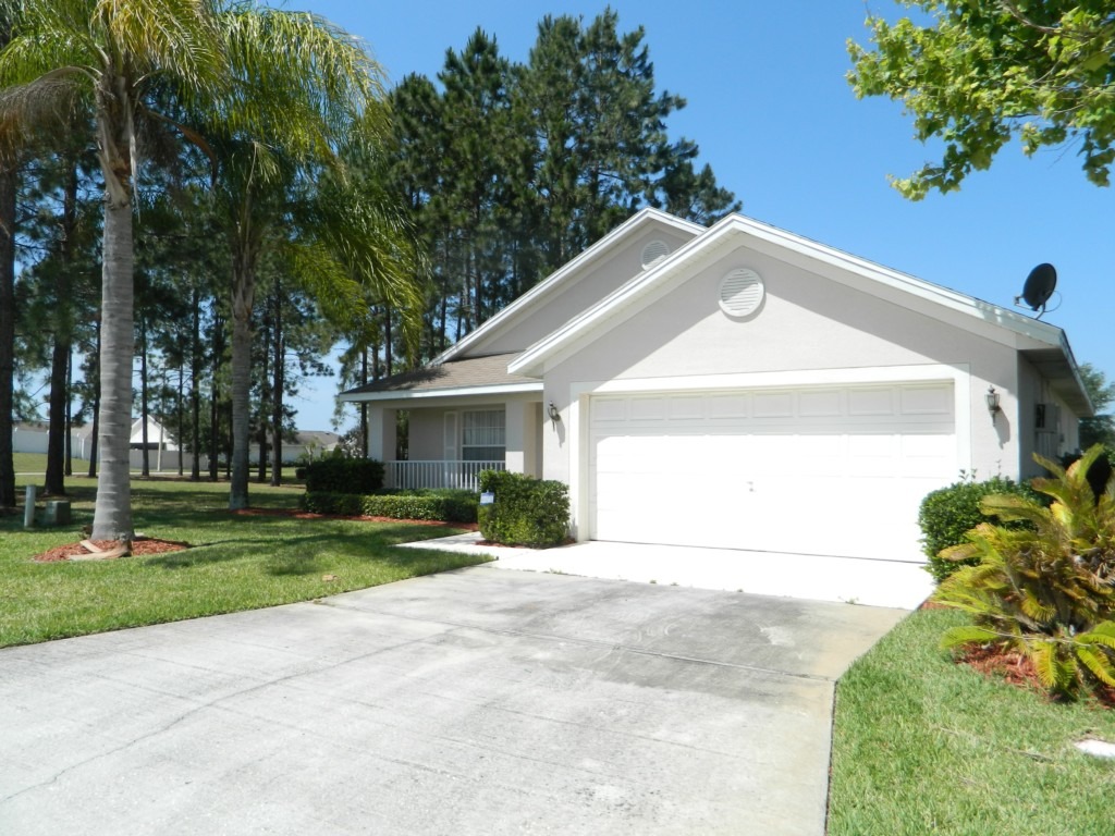 4 Bed Florida Villa - Florida Pines, Orlando Vacation Rental in Davenport - RedAwning