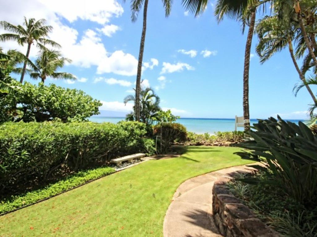 Valley Isle #1209 Vacation Rental in Lahaina - RedAwning