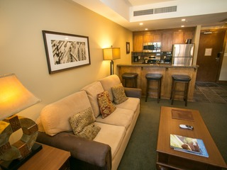 Well equipped condo just steps from the Red Pine Gondola - image